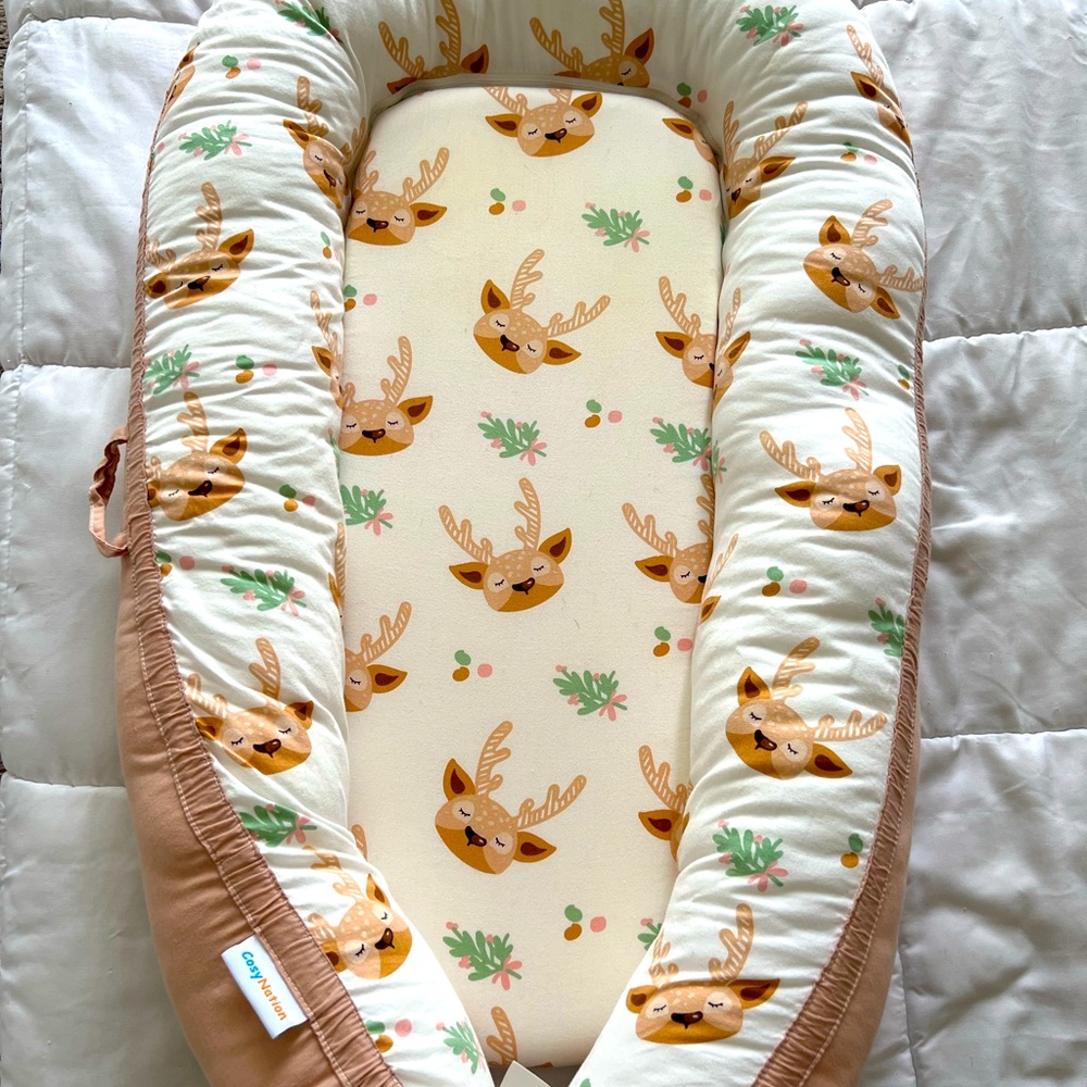Baby lounger/baby nest